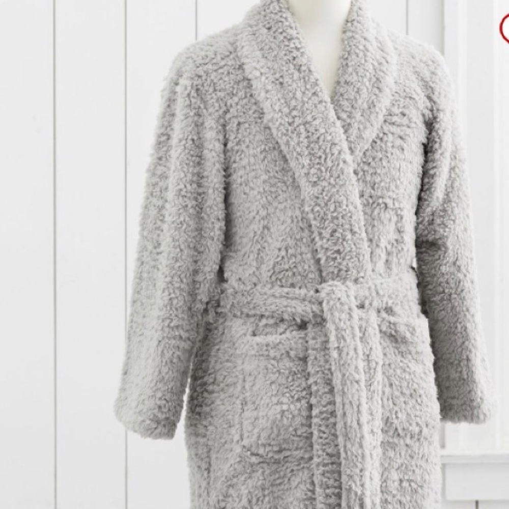Pottery barn robe